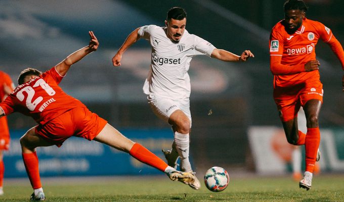 Marvin Lorch bleibt dem 1. FC Bocholt treu