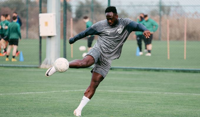 Assibey-Mensah: In der Jugend schonmal am Hünting gespielt