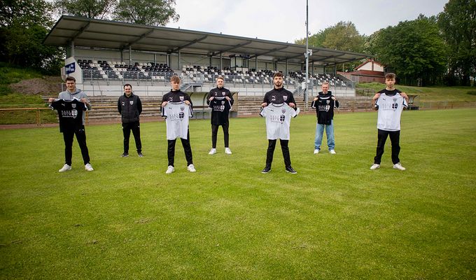 1. FC Bocholt II bindet sechs A-Jugendspieler