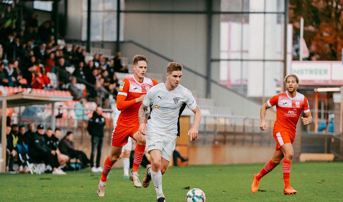 Rot Weiss Ahlen zu Gast am Hünting