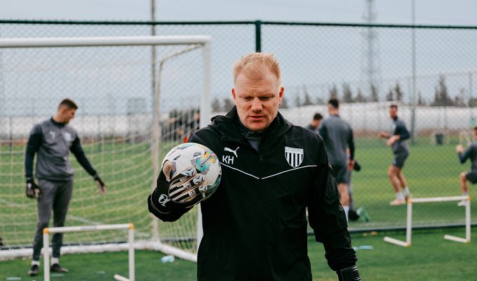 Torwarttrainer Kay Hödtke verlässt FCB