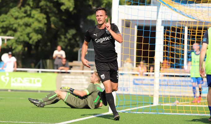 3:0 in Essen! FCB bleibt ungeschlagen