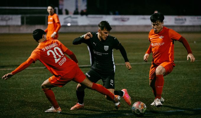 Im Pokal zu den Sportfreunden aus Baumberg