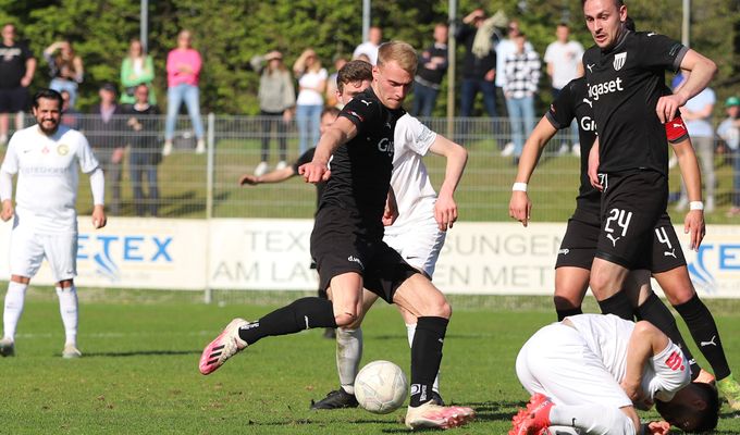 FCB verliert Boche, aber bindet Talent Mahn