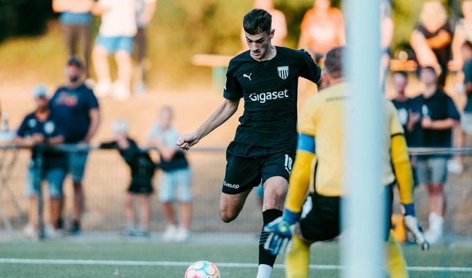 Im Pokal gegen Titelverteidiger SV Straelen